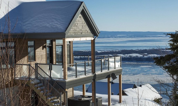 Saint-Joseph-de-la-Rive House | Prestigious Vacation Home Offering Some Of The Most Stunning Views Of Charlevoix