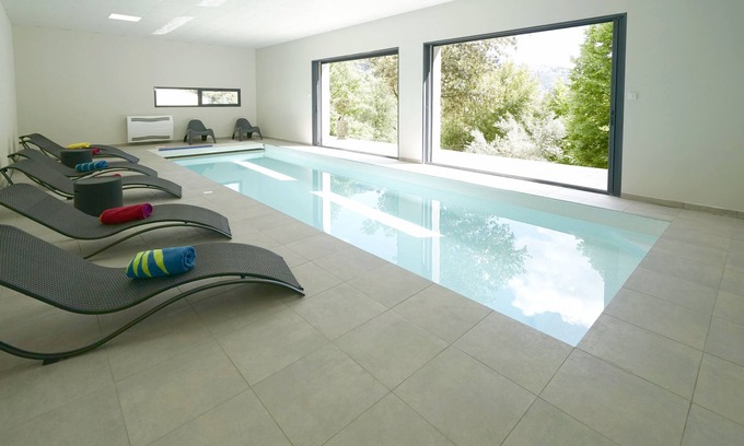 Sumene House | Prestigious villa with high-end services and exceptional panoramic view.