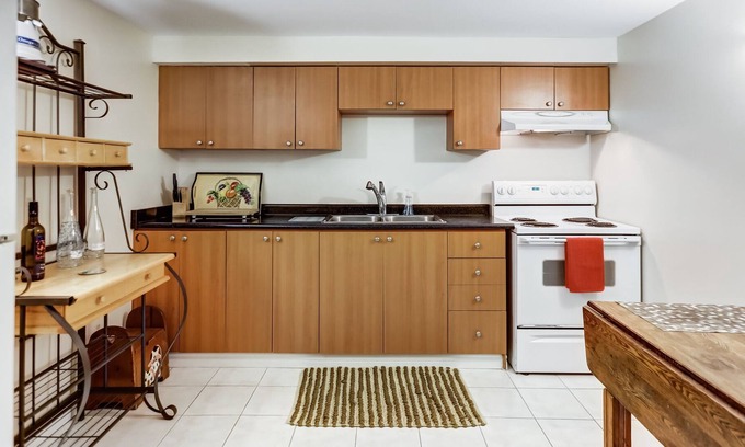 Markham Apartment | Prestiqe Unionville/Renovated Furnished Suite