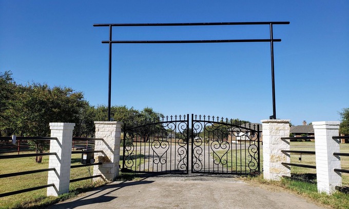 Sherman House | Preston Countryside Ranch