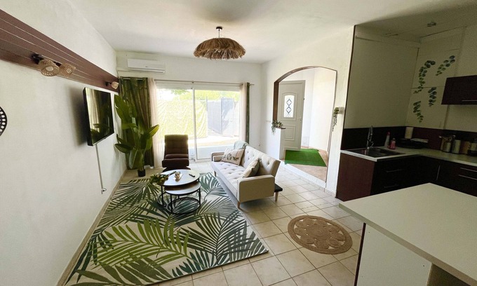 Mauguio House | Pretty house for 6