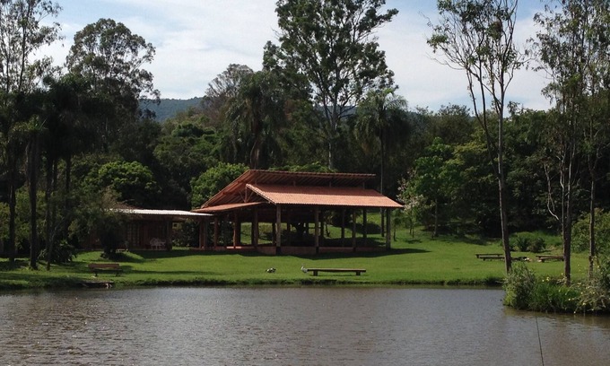 Jardim Shangri-La House | PRETTY! Pool, BBQ, Private Lake with Kayak