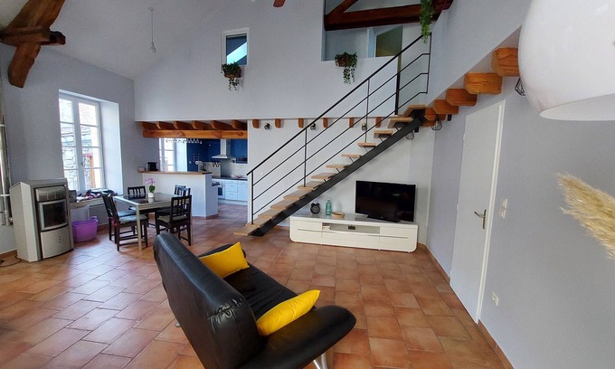 Luzech House | Pretty stone house in the heart of a Lotois village