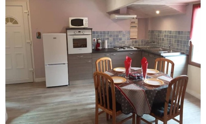 Prigonrieux Apartment | Pretty T2 with parking