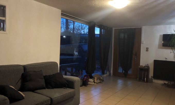 Gap House | Pretty town house with large fenced garden to accommodate your pets.