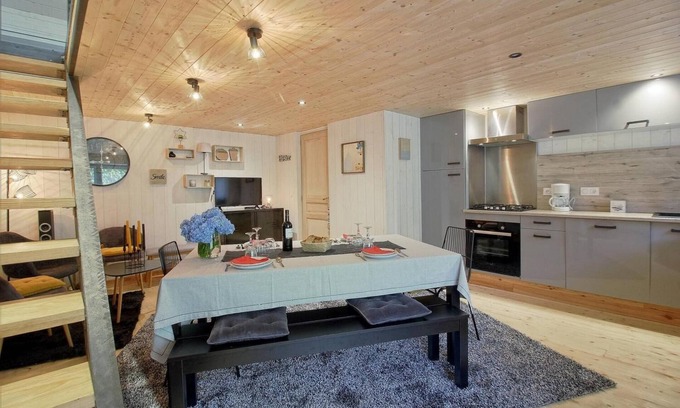 Vielle-Aure House | Pretty village barn tastefully decorated