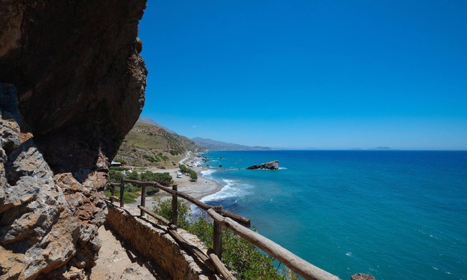 Agios Vasileios Hotel | PREVELI DIONYSSOS ROOMS
