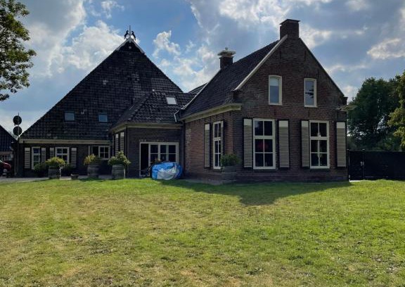Dokkum House | Prijs gunstig kamerverhuur, op karakteristieke paarden boerderij aan de rand van Dokkum