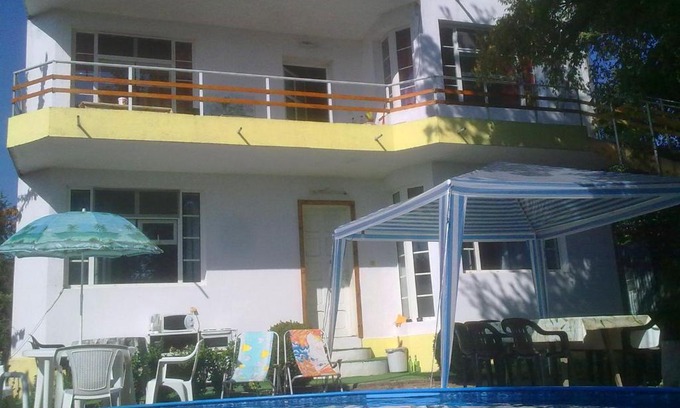 Trakata House | Prima Guest House 2
