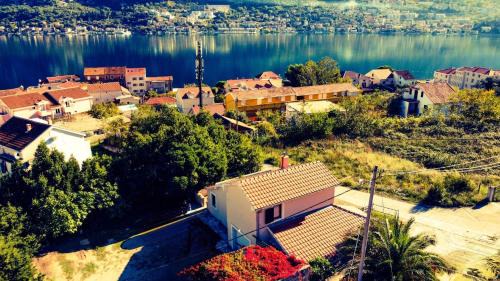 Prcanj House | Prima Casa