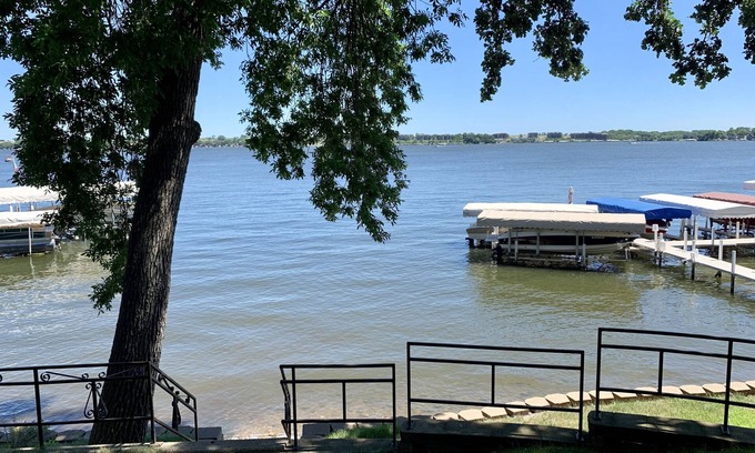 Okoboji Cabin | Prime location East Lake Okoboji with boat hoist