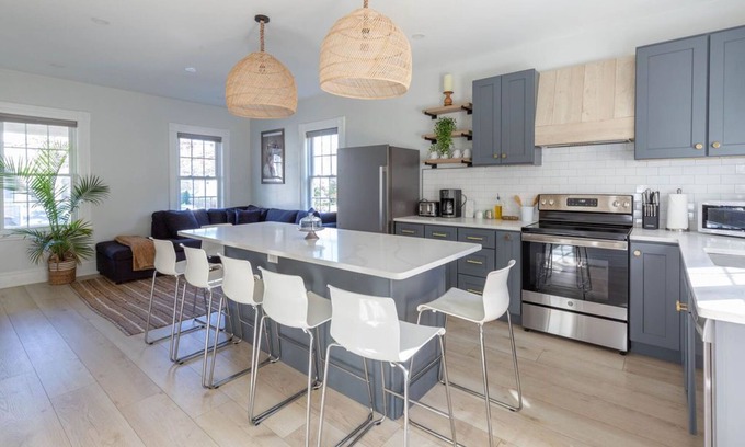 Marblehead House | Prime location in town w parking! Walk to beach, shops & harbor-Sleeps 8