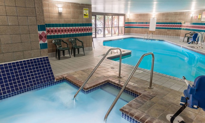 Burnsville Hotel | Prime Rate Inn