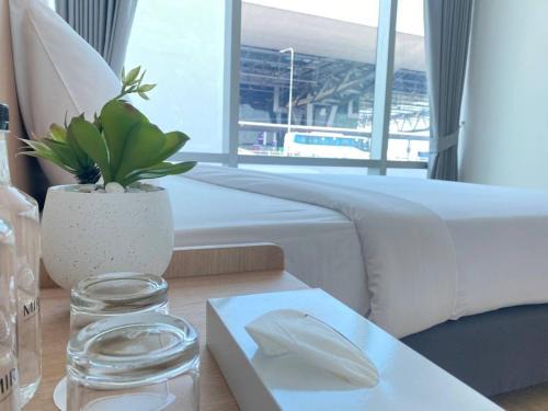 Nong Prue Hotel | Prime Sleep by Miracle - Booked on Hourly Basis