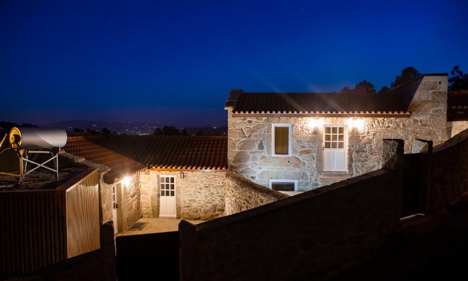 Arcos de Valdevez Villa | Primitiva - Casas de Selim