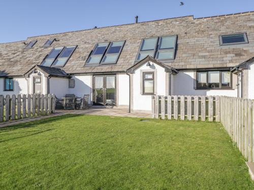 Newton in Furness House | Primrose Cottage
