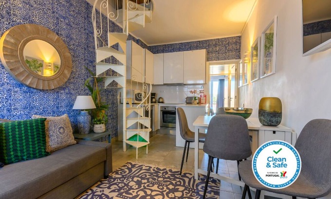 Principe Real Apartment | Principe Real Duplex apartment in the center of Lisbon city
