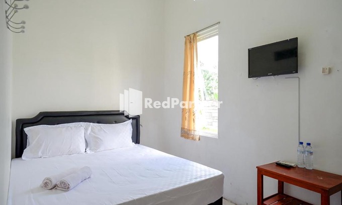 Tembalang House | Pringgondani Guest House At Pandanaran Hills Semarang