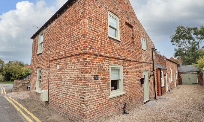 Alford House | Printers Cottage