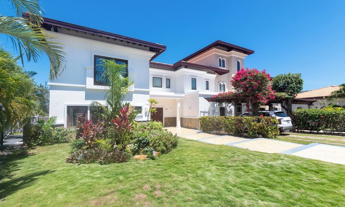 Pristine Bay House | Pristine Bay 1005- Villa Loce