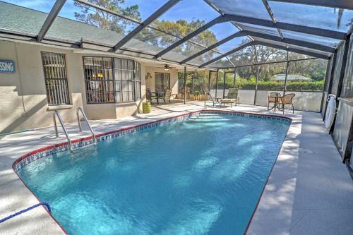 Spring Hill House | Pristine Spring Hill House with Private Pool and Lanai