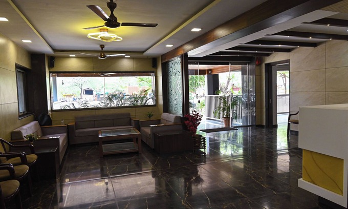 Jalgaon Hotel | Pritam Park Hotel