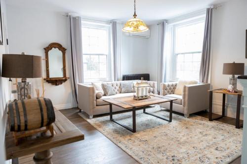 Burlington Apartment | Private 1bed 1bath Apt Near Downtown 1st floor - U2