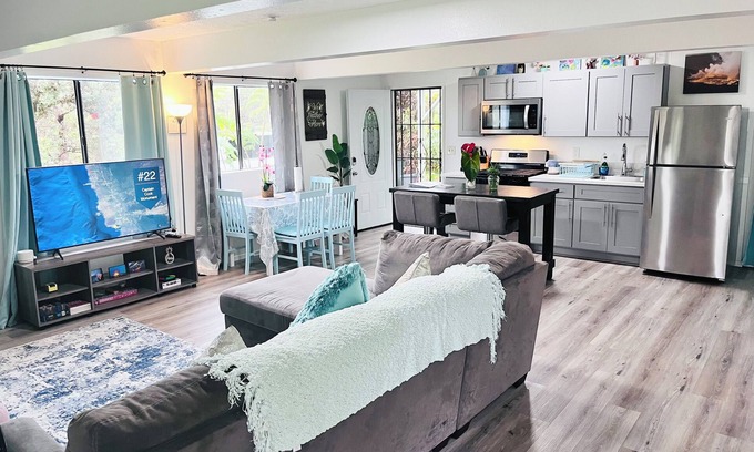 Royal Hawaiian Estates Apartment | Private 1st Floor Retreat w/Hot Tub Just Minutes to Volcanoes NP!