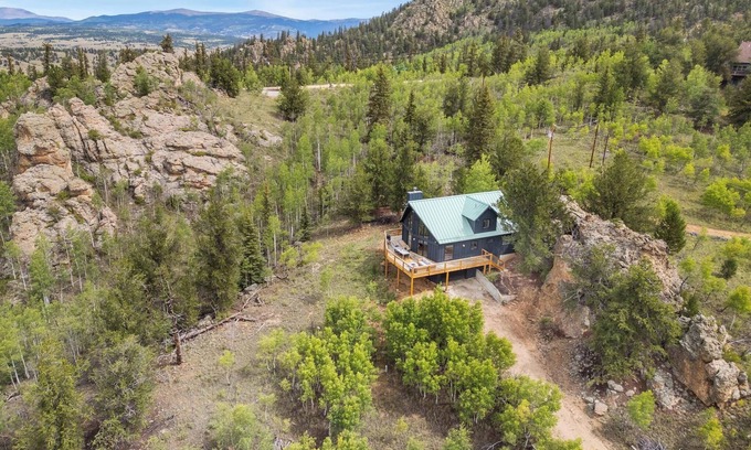 Stagetop Cabin | Private 3-Acre Retreat with Hot Tub & Divide Views