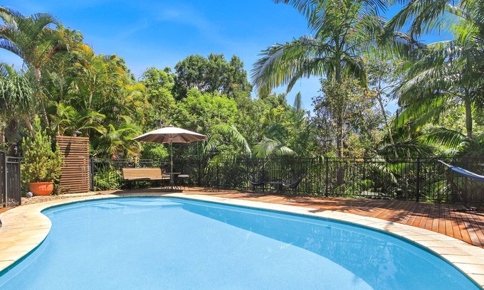 Burringbar House | Private 5 BD Home Nestled Amongst The Hinterlands
