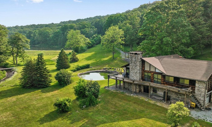 Fairhope House | Private 500 Acre Mountain Paradise