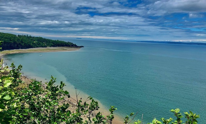 Hall's Harbour House | Private and cozy home - a short walk from the picturesque Halls Harbour hamlet