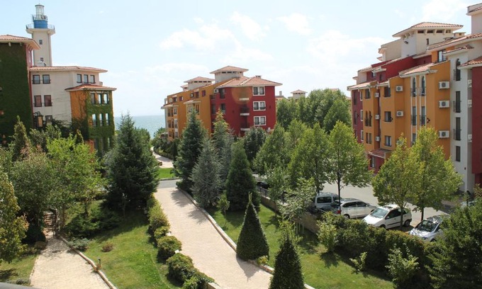 Aheloy Apartment | Private Apartment in Marina Cape