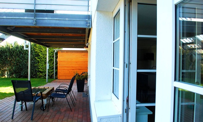 Kirchditmold Apartment | Private apartment with separate entrance