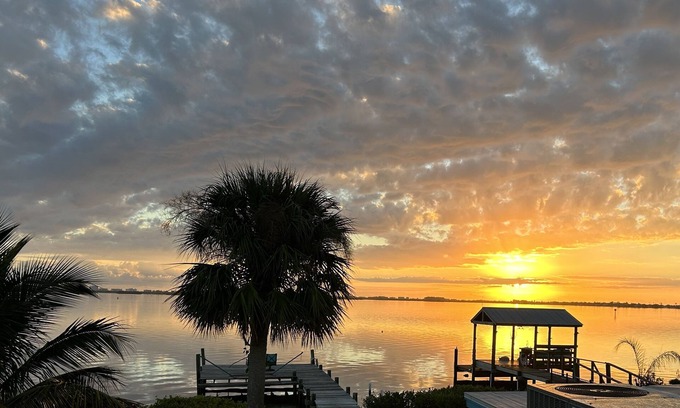 Fowlers Apartment | Private balcony with view! Cozy 2nd floor apt. close to Cocoa Beach & MUCH MORE