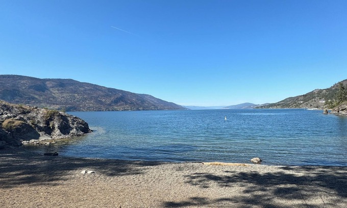 Central Okanagan House | Private basement suite on Knox Mountain close to downtown, golfing, and hiking