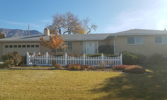 Pleasant View House | Private Basement Apartment In Quiet Neighborhood