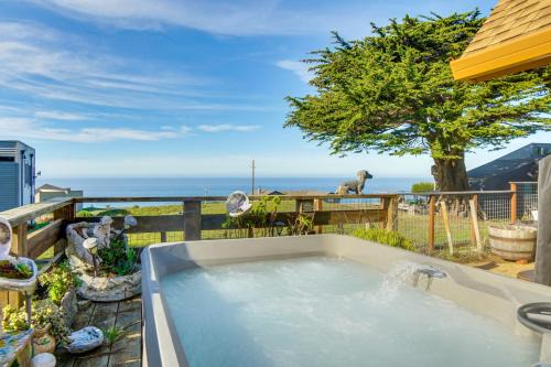 Manchester House | Private Beach Access Pet-Friendly California Gem!