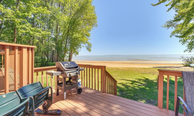 Menominee Cottage | Private Beach & Deck: Spacious Lake Michigan Home