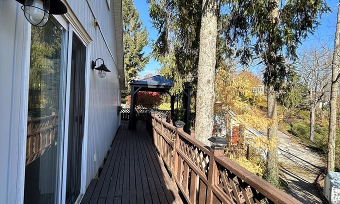 Central Elgin House | Private Beach Lake View House Port Stanley