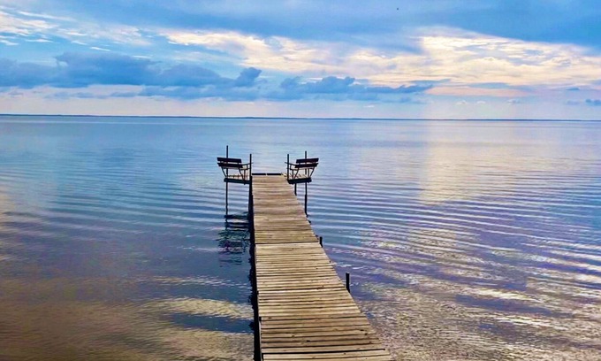 Isle Cabin | Private Beach on Lake Sleeps 17: Two Cabins