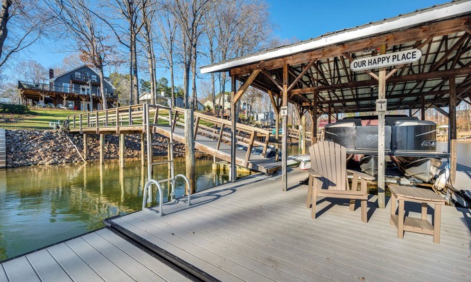 Troutman House | Private Boat Dock: Troutman Home on the Water!