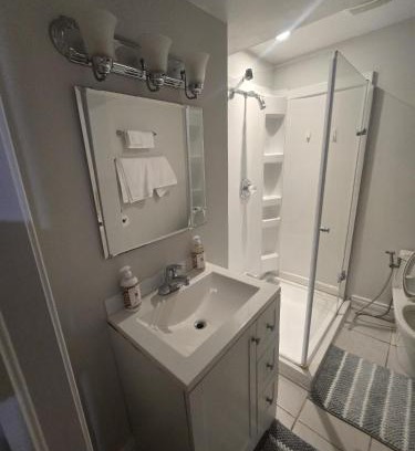 East Credit House | Private