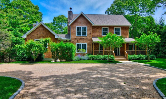 Wainscott Other | Private, Charming, Lovely Farmhouse in Wainscott, East Hampton