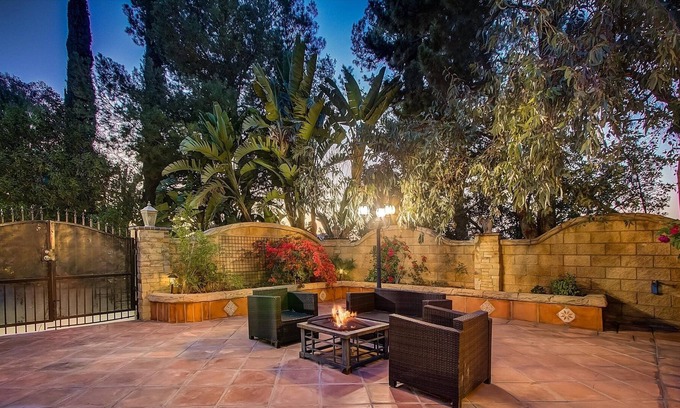 Anaheim Hills House | Private cottage up the hill with view