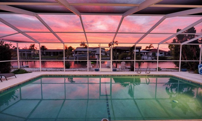 Apollo Beach House | Private Dock~Covered Pool~Hot Tub~Game Room Fun!