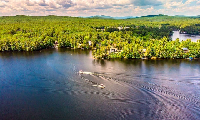 Wakefield House | Private Fall Lakefront Cabin w/Fire Pit & Hot Tub
