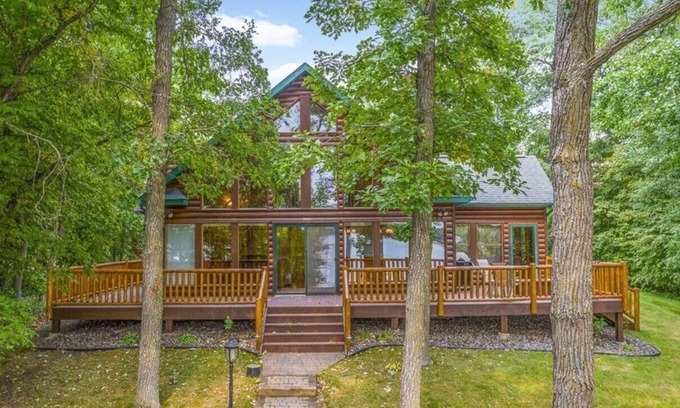Crosslake House | Private, family friendly lake home w/sandy beach in Crosslake on Pine Lake