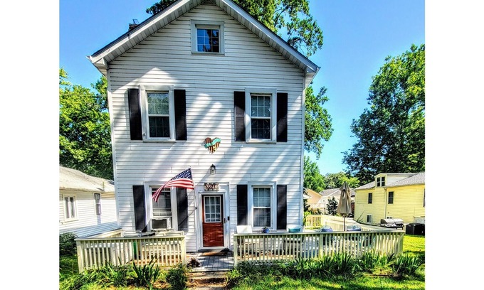 North Beach House | Private First Floor of Duplex Walking Distance to Everything!