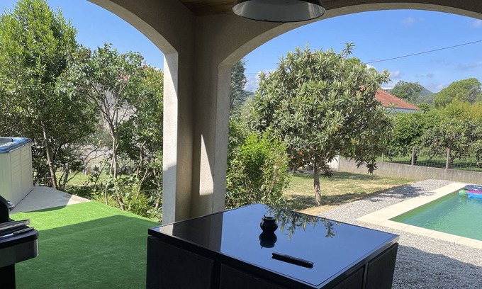 Ales Villa | Private villa with swimming pool and jacuzzi in the Gard between Nîmes, Alès and Uzes